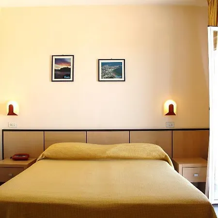 Hotel Hotel Cristalda