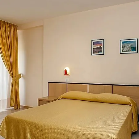 Cristalda 3* Βιέστε