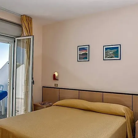 Ξενοδοχείο Cristalda Βιέστε
