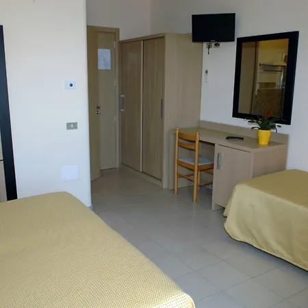 Hotel Cristalda Hotel