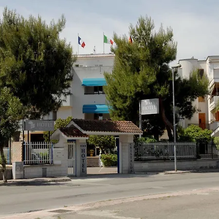 Cristalda Hotel